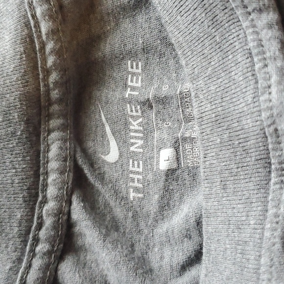 Nike t-shirt - Picture 2 of 4